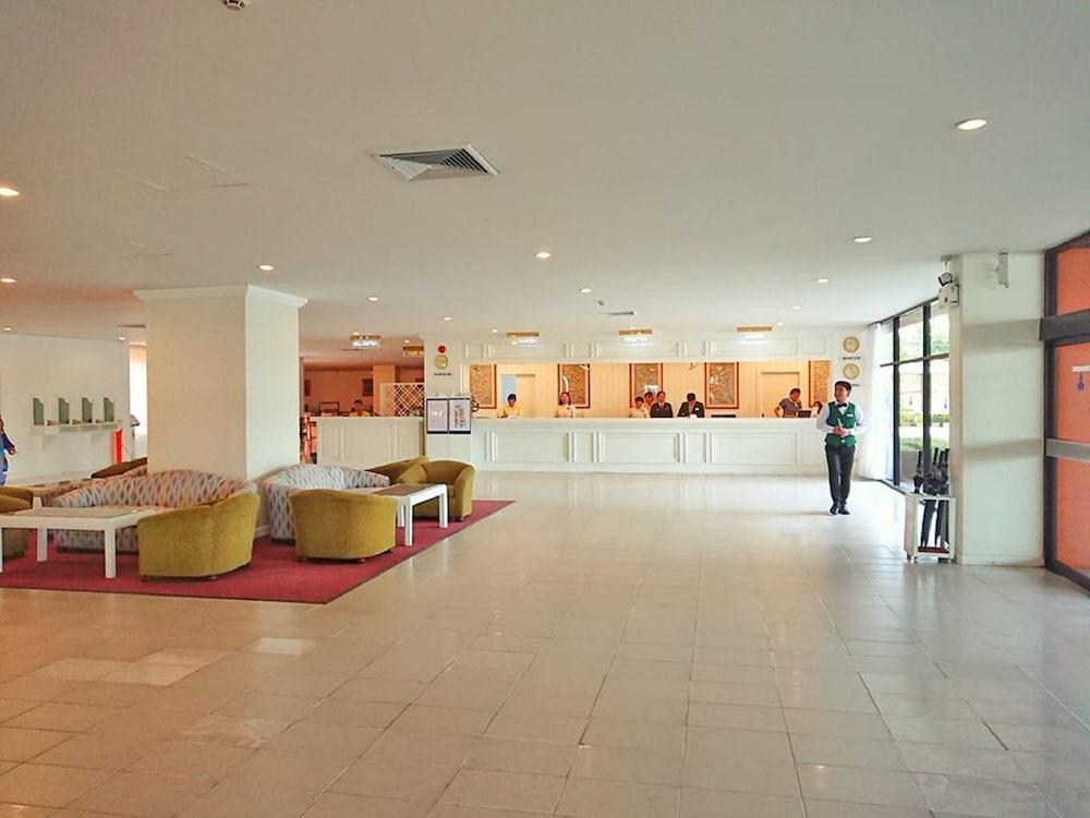 Ambassador City Jomtien Garden Wing Sattahip Exterior photo